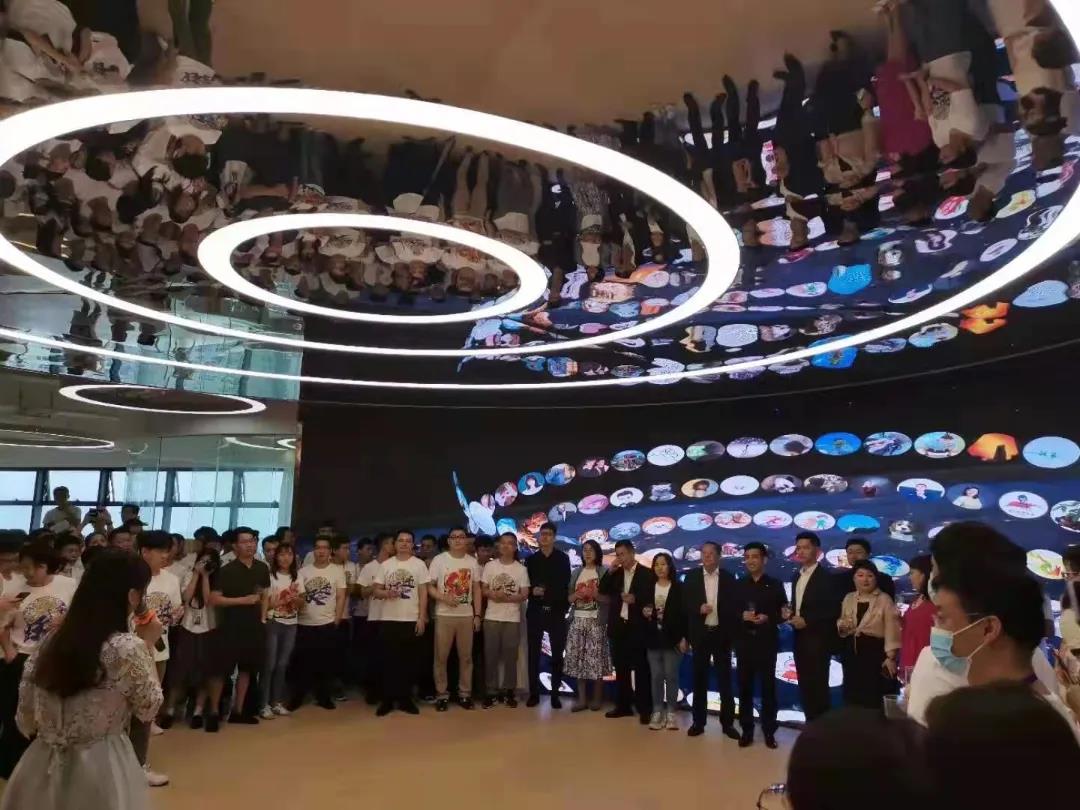 华世界|永利显示强势打造数字化商业时代